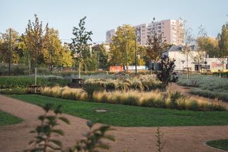 Park nad tunelem POW na Ursynowie - nowy odcinek otwarty na początku września 2025