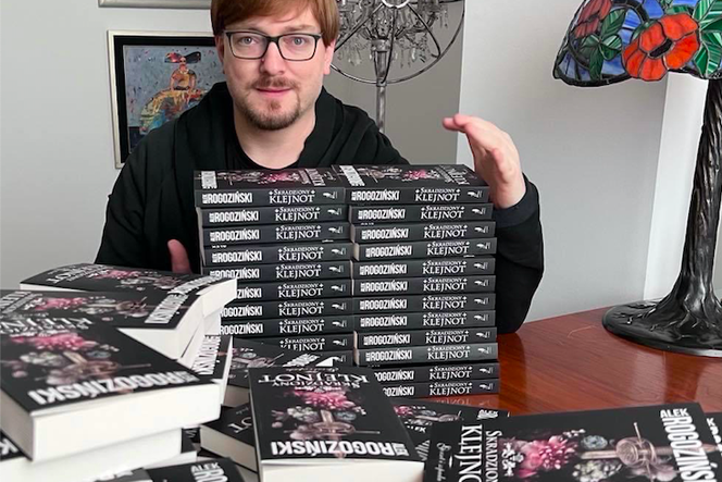 Premiera! Skradziony klejnot – mistrzowska komedia kryminalna Alka Rogozińskiego