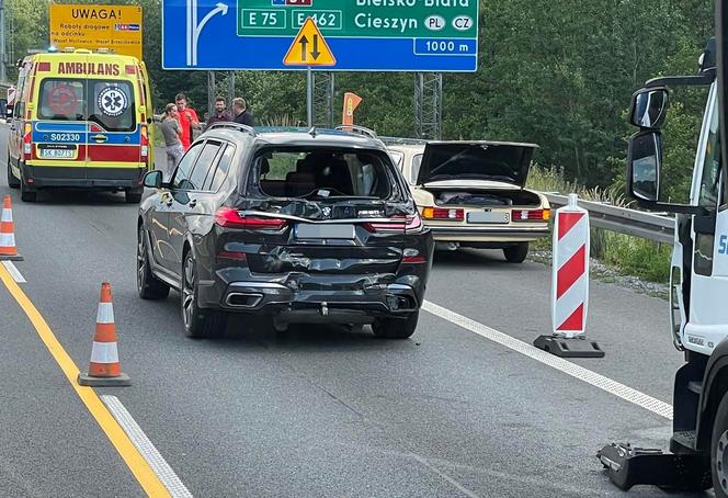 Koszmarny wypadek motocyklisty na autostradzie A4