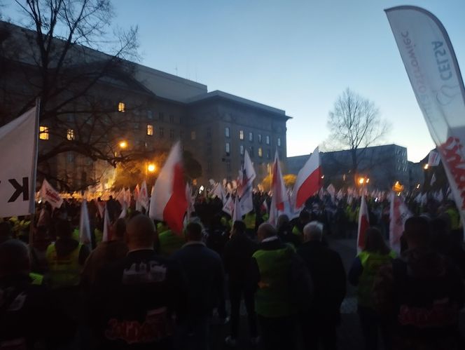 "Walczymy o Śląsk i o przemysł, żeby nie umarł"