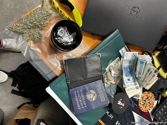 Ogólnopolska akcja policji. Tysiące funkcjonariuszy, ponad 1500 zatrzymanych. Zdjęcia z działań