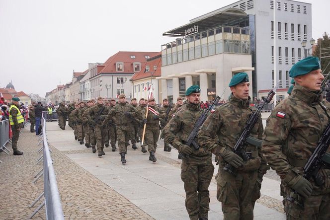 Tak białostoczanie uczcili Narodowe Święto Niepodległości 2024 w Białymstoku [ZDJĘCIA]