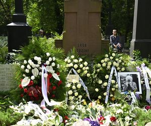 Tadeusz Rolke pogrzeb. Monika Olejnik z partnerem