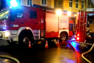 Pożar budynku przy ulicy Na Wzgórzu w Bydgoszczy! Czy to kolejne podpalenie? 
