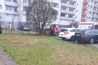 Makabryczne odkrycie w centrum Świnoujścia. W czerwonym oplu były zwłoki