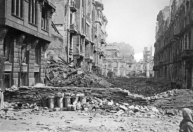 Powstanie Warszawskie. Warszawa pamięta sierpień 44