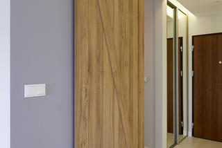 Dodatki w stylu eko: drzwi drewniane