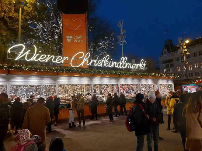 Jarmark bożonarodzeniowy w Wiedniu - Wiener Christkindlmarkt