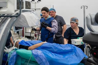 Rzeszowscy lekarze wykonali specjalistyczne operacje na Ukrainie.