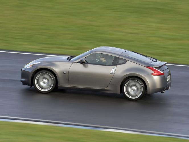 Nissan 370Z - 2009-2012