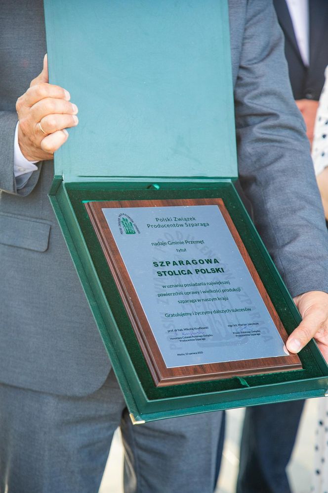 Szparagowa Stolica Polski! Tytuł oficjalnie trafił do Przemętu