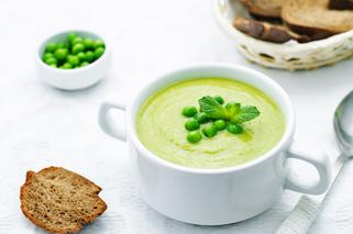 Zupa z zielonego groszku: przepis na dietetyczną zupę krem