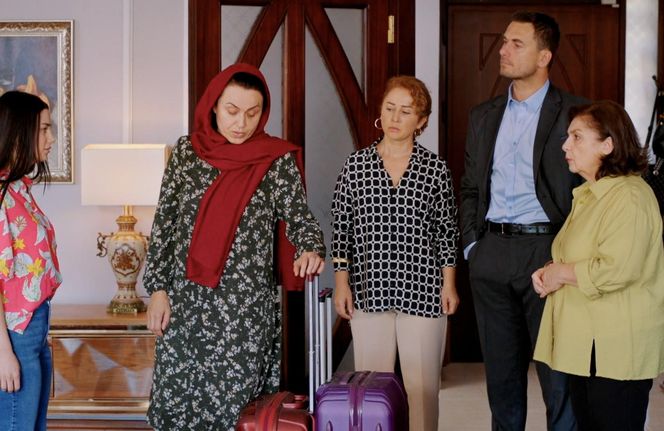 Miłość i nadzieja, odcinek 267. Cavidan, Hulyą i Naciye, Bahar, Kuzey