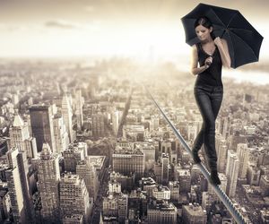 Lęk wysokości (akrofobia): czym się objawia i jak go zwalczyć?