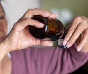 Polacy to piją, a lekarze ostrzegają. To nie środek na odporność