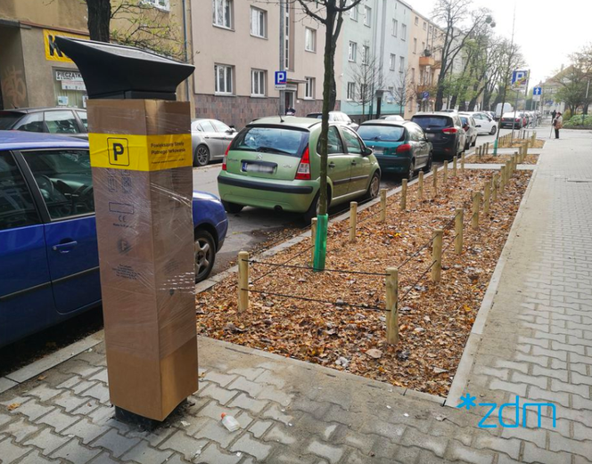 Od dziś płatne parkowanie także na ulicy Dmowskiego i Lodowej