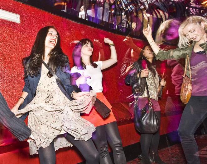 Taniec dyskoteka klub zabawa