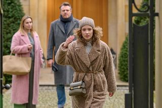 Na Wspólnej odc. 3991: Malwina (Martyna Dudek), Konrad (Marek Bukowiecki), Wysocka (Paulina Holtz) - żona Konrada