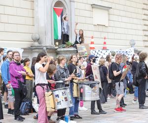 Studenci UW protestują w obronie Palestyny. Policja zapowiada wnioski do sądu