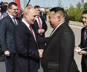 Putin i Kim Dzong Un - pomoc militarna