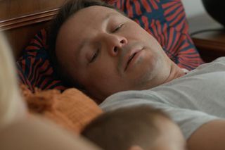 Barwy szczęścia, odcinek 3062: Karolina (Marta Dąbrowska), Bruno (Lesław Żurek), Dobromir (Franek Bukowski)