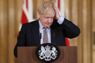 Boris Johnson ma koronawirusa. Mógł zarazić królową Elżbietę II?