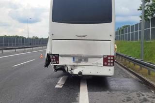 Wypadek śmiertelny na autostradzie A4 pod Tarnowem. Osobówka zderzyła się z autobusem