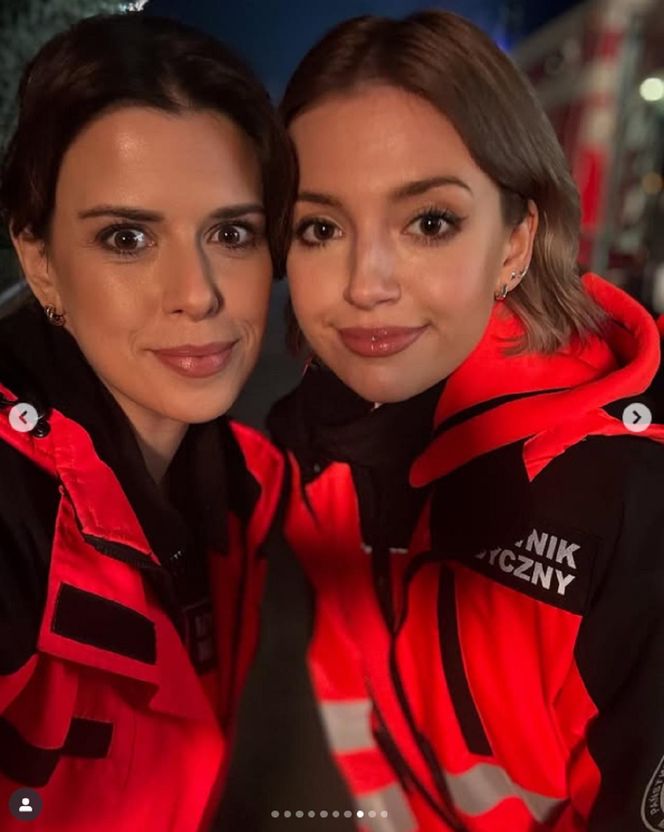 Na sygnale na planie. Britney (Paulina Zwierz), Martyna (Monika Mazur)