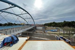 Przebudowa wiaduktu w ciągu al. Armii Krajowej idzie pełną parą! [ZDJĘCIA]