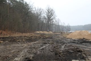 Na Mazurach powstaje nowe miejsce rekreacji tuż nad jeziorem. Ruszyły pierwsze prace