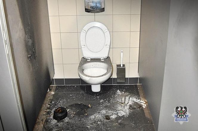 Zamknęli się w toalecie i zrobili coś niewiarygodnego