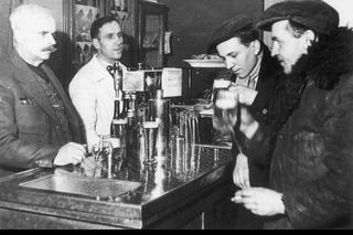 QUIZ PRL. Restauracje, cukiernie i bary mleczne, czyli gdzie i co się jadało w Polsce Ludowej