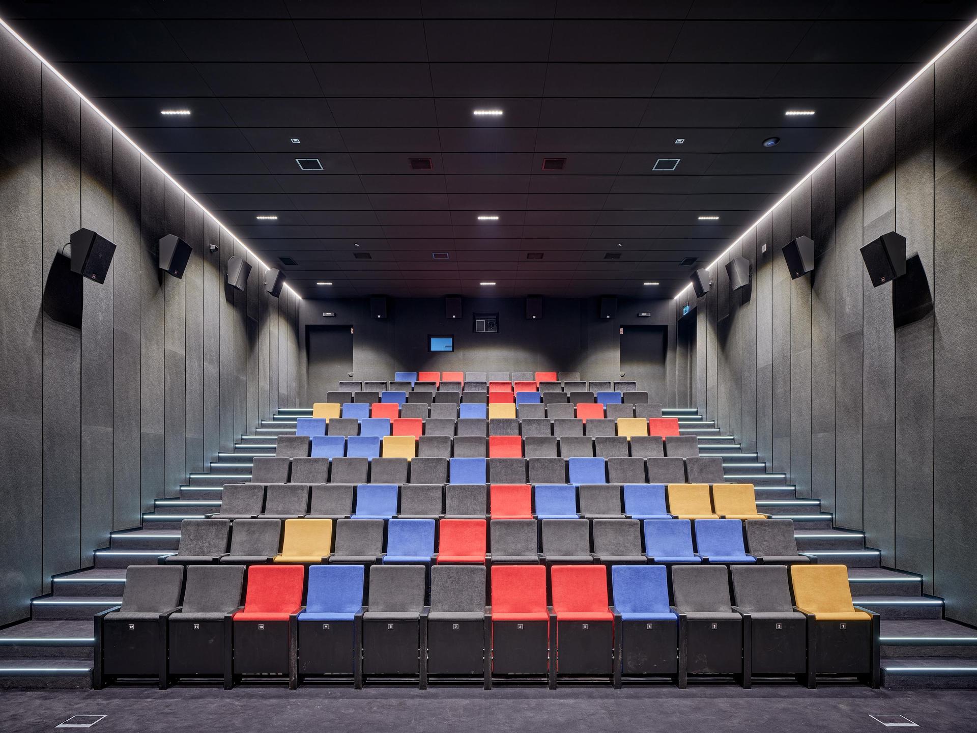  Interaktywne Centrum Bajki i Animacji OKO w Bielsku-Białej