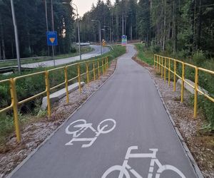 Ta ścieżka rowerowa jest świętokrzyską perełką. Dojedziesz nią do Kielc i zobaczysz różne atrakcje!