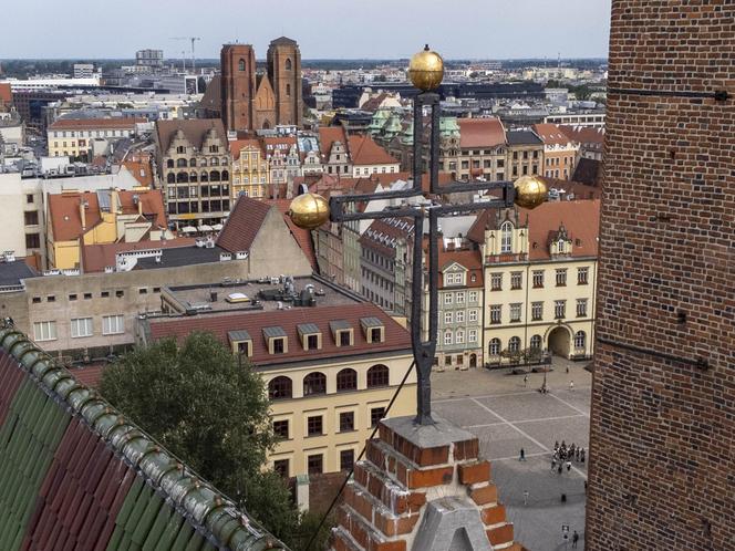 Spór o krzyże we wrocławskich urzędach