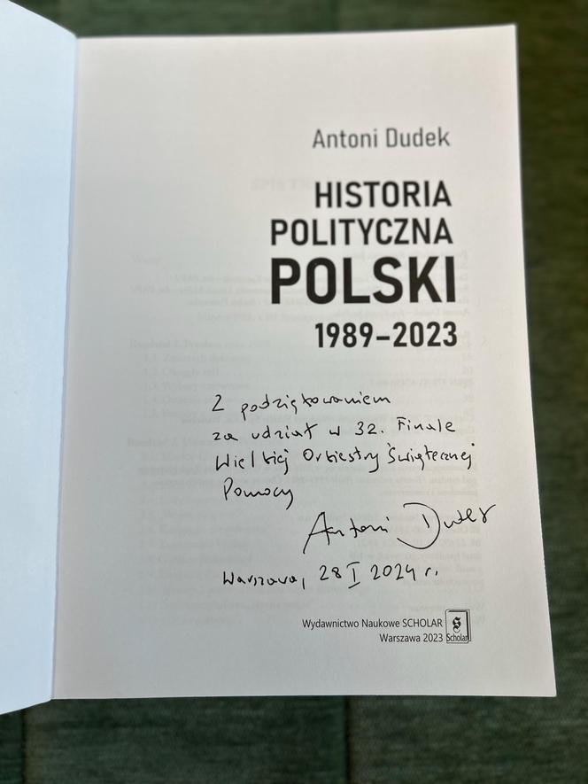 Szymon Marciniak, profesor Roman Backer, profesor Antoni Dudek i inni! Takie skarby można wylicytować podczas akcji WNOPiB dla WOŚP