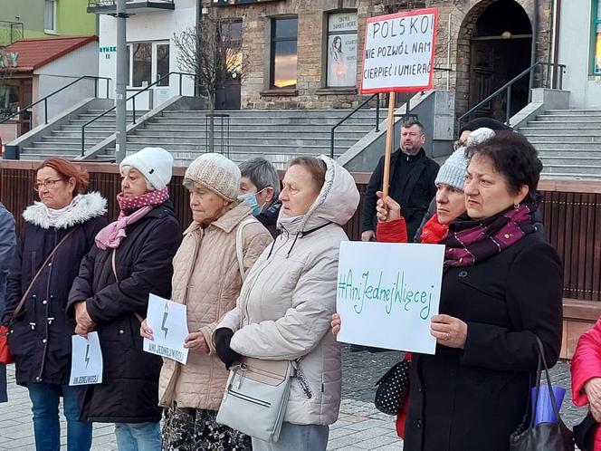 Ani jednej więcej. PROTEST w Starachowicach