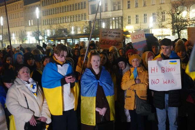 Manifestacja w trzecią rocznicę wybuchu wojny w Ukrainie