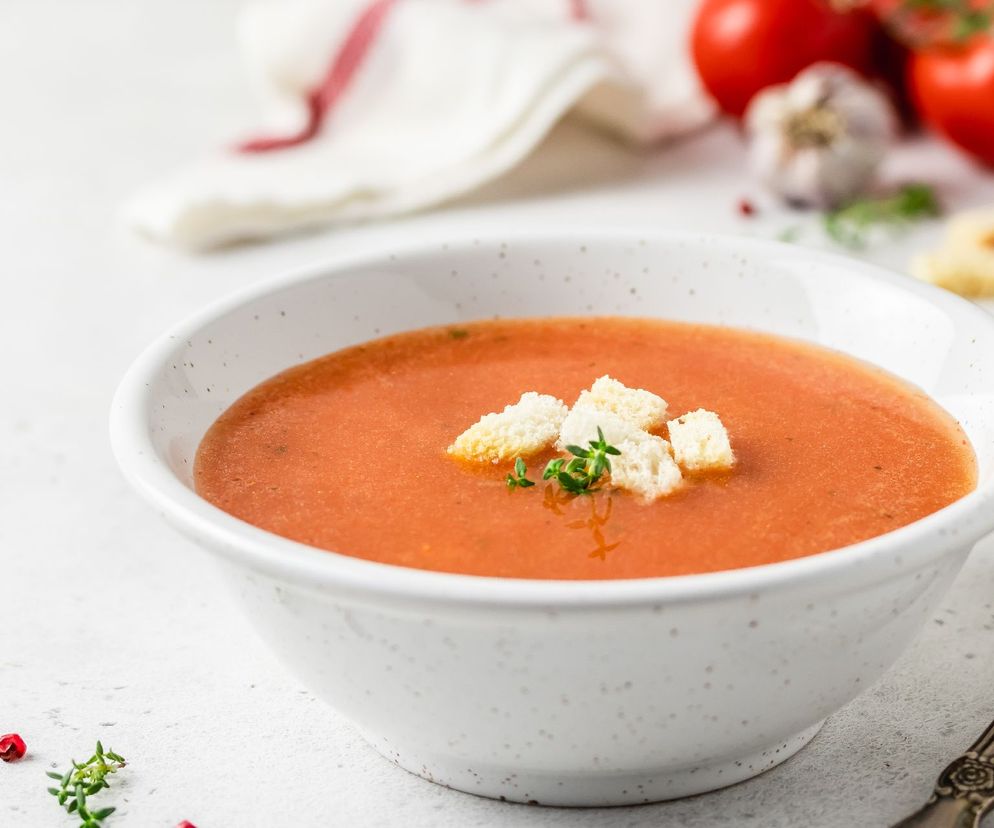Krem z dyni i pomidorów: przepis na pyszną i zdrową zupę 