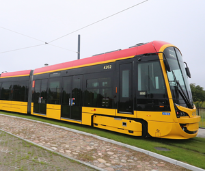 Zamiast paraliżu, wykorzystanie technologii. Tam warszawskie tramwaje pojadą bez prądu