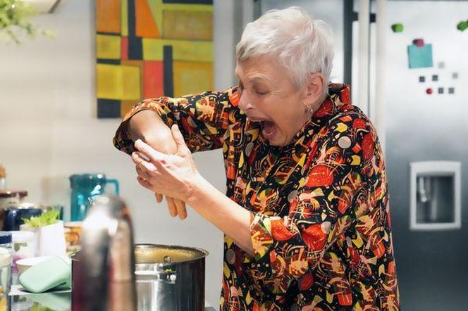 Barwy szczęścia, odcinek 3211. Krystyna (Hanna Bieluszko)