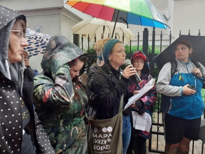 Protesty "Ani Jednej Więcej!" w całej Polsce. Kobiety wyszły na ulice po śmierci Doroty