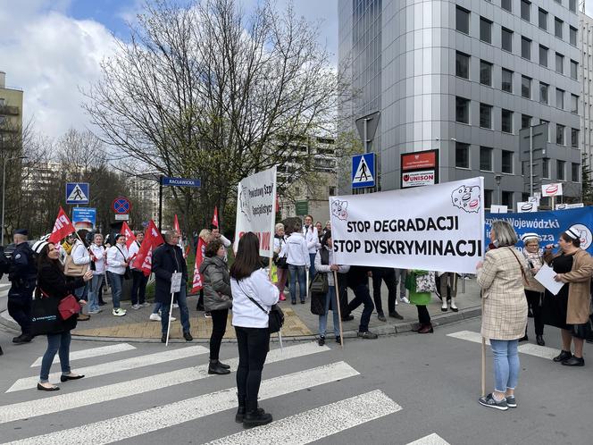 Protest pielęgniarek w Krakowie 12.04.