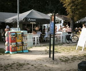 Długi sierpniowy weekend na plaży w Osiecznej