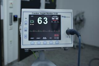 Ten niepozorny plaster może uratować życie! Najmniejsze urządzenie EKG świata powstało w Warszawie