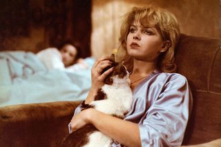 Tragiczne losy seksbomby PRL-u. Partner zgotował jej piekło i zniszczył karierę. “Piłam z rozpaczy”