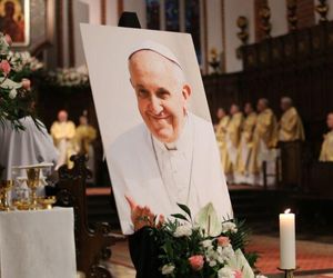 Archikatedra Warszawska: uroczysta Msza św. w intencji papieża