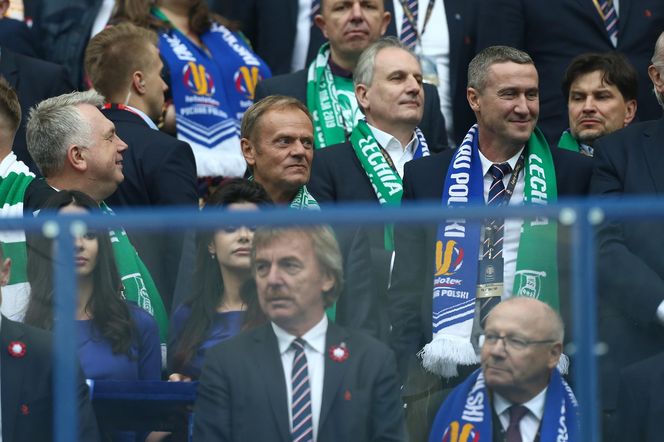Politycy fani Lechii Gdańsk: Tusk, Wałęsa, Nawrocki, Kurski