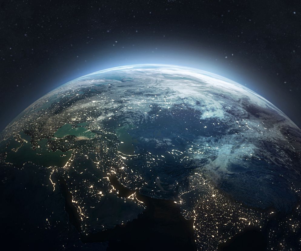 Spytano Rosjan, czy Ziemia krąży wokół Słońca. Szokujące wyniki sondazu