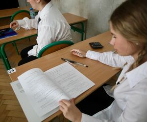 QUIZ. Matura 2025 WOS rozszerzony. Sprawdź, czy zdasz egzamin z WOS-u. Osiągniesz 30 procent? 